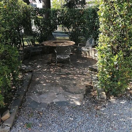 Ferrari Formula 1 Hotel Orio al Serio Exterior foto